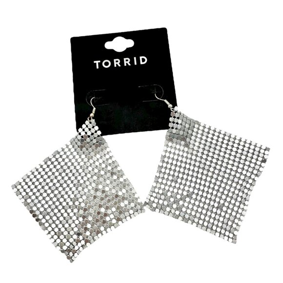 Torrid Silver Mesh Kite Earrings with Fishhook Backs Shimmer Lightweight NEW - Picture 2 of 6